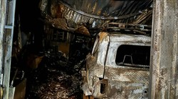 Chung cư ở TPHCM cháy lớn trong đêm, 8 người tử vong