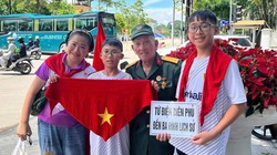 Mẹ con đi bộ từ Điện Biên Phủ đến Ba Đình lịch sử xem diễu binh: Thêm yêu đất nước, tự hào dân tộc