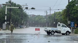 Thủ tướng: Hoàn lưu bão còn gây mưa lớn, triệt để di dời dân cư ở nơi nguy hiểm