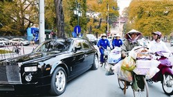 Phân hóa giàu nghèo Việt Nam ngày càng sâu sắc