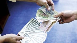 Không thiếu USD, tại sao tỷ giá vẫn nhảy múa?