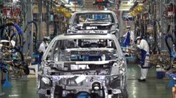 2016: Ôtô nhập nguyên bản đồng loạt xuống giá