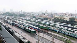 Các đoàn tàu ở ga Hà Nội.