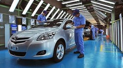 Bộ Tài chính bác tin giá ô tô tăng vì “gánh” thêm phí