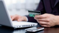 Ngân hàng Việt làm gì để so găng bán lẻ?