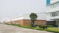 Chỉ sau 5 tháng xuất khẩu lô hàng đầu tiên, Nhà máy LuxFashion đã phải dừng hoạt động