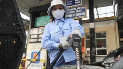 Bình ổn giá xăng dầu: Dân nộp tiền, nhưng không được hưởng