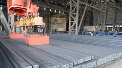 Sản xuất phôi thép tại Nhà máy Pomina của Tổng công ty Thép Việt