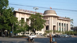 NHNN bất ngờ nâng tỷ giá thêm 1%, nới biên độ tỷ giá lên +/-3%