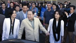 Ông Lee Kun-Hee và hai cô con gái: Lee Boo-Jin và Lee Seo-Hyun. Ảnh: nguồn internet