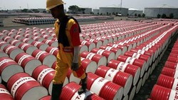 Việt Nam bị bốc hơi 3 tỉ USD do giá dầu thô giảm