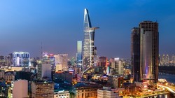 Giá thuê mặt bằng tại TP.HCM đắt hơn cả Dubai, Bangkok, Manila...