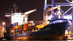 'Con tàu' Vinalines vẫn oằn mình chở nợ