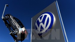 Logo hãng Volkswagen tại một chi nhánh ở Duesseldorf, miền tây nước Đức. (Ảnh: AFP/TTXVN)