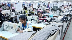 Campuchia: Gần 150 nhà máy dệt may và da giày bị đóng cửa