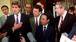 “Hãy nhìn quan hệ Việt - Mỹ với đôi mắt mới”, thứ trưởng ngoại giao Việt Nam Lê Mai phát biểu tại Hội đồng đối ngoại Mỹ ở New York năm 1990.