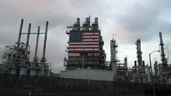 2/3 số giàn khoan dầu ở Mỹ tê liệt