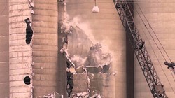 Giá dầu giảm còn khiến Việt Nam mất tỉ đô vốn đầu tư nước ngoài