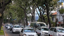 Cước taxi giảm chậm vì DN mất tiền tỉ mỗi lần đổi cước?