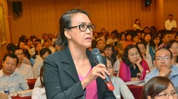 Đại diện doanh nghiệp phản ánh bức xúc đến cơ quan thuế TP HCM. Ảnh: Tấn Thạnh