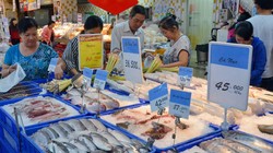 Hàng thủy sản vào siêu thị Big C phải chịu chiết khấu cao ngất. Ảnh: TẤN THẠNH
