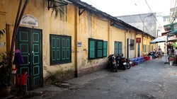 Trụ sở cũ nát của Hãng phim truyện Việt Nam tại số 4 Thụy Khuê, Hà Nội