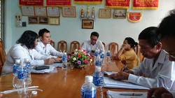 Buổi thương lượng bồi thường oan sai cho ông Huỳnh Văn Nén diễn ra trong tinh thần cầu thị. Ảnh: THUẬN BÌNH