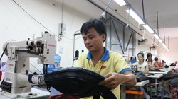 Năm 2015, xuất khẩu túi xách VN sang Mỹ đạt gần 3 tỉ USD - Ảnh: Tiến Long