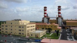 Các nhà máy điện vẫn sẽ bán điện cho EVN để EVN bán tiếp cho người tiêu dùng nhưng không được trích tiền từ giá bán lẻ điện để thành lập Quỹ hình ổn giá điện như đề xuât của Bộ Công Thương. Ảnh:TL