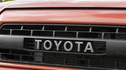 Toyota là công ty châu Á đầu tiên và thương hiệu ô tô duy nhất lọt vào top 5 của Top 100 Interbrand Best Global Brands