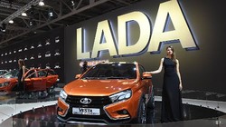 Mẫu xe Lada Vesta trưng bày tại Triển lãm xe hơi quốc tế Moskva 2016.