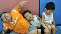 Nhiều trẻ em béo phì, nước ngọt phải "chịu trận". Ảnh minh họa: Báo PNVN