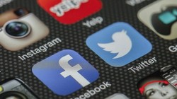 Facebook và Twitter đang là mục tiêu tẩy chay quảng cáo của các doanh nghiệp. Ảnh: Press Gazette