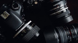 Nhiếp ảnh có khả năng truyền đạt mọi suy nghĩ và cảm xúc mà không cần một từ ngữ nào cả.