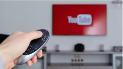 Hướng dẫn cách mở video YouTube trên TV (Ảnh: Techradar)