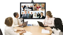 Họp trực tuyến mùa dịch (Ảnh: Google)