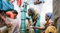 Sử dụng nước nhiễm thạch tín ảnh hưởng nghiêm trọng đến sức khỏe con người (Ảnh: Scientific American)