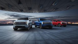 Dòng xe điện F-150 Lightning của Ford sẽ đến tay người tiêu dùng trong thời gian tới (Ảnh: Mashable)