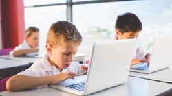 Chuyển đổi số trong lĩnh vực giáo dục (Ảnh: Magenest)