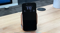 Apple sửa đổi tính năng của Always On Display của iPhone 14 Pro hoạt động giống như Android (Ảnh: 9to5mac)