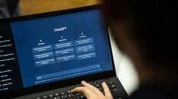 Liệu các công ty công nghệ Trung Quốc có thể tạo ra đối thủ ngang tầm với ChatGPT? (Ảnh: SCMP)