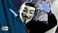 Anonymous tuyên chiến nước Nga