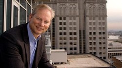 Roy Carroll - nhà sáng lập của công ty bất động sản The Carroll Companies