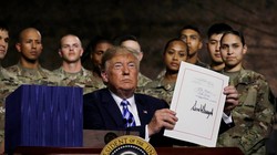 Ông Trump ký đạo luật ủy quyền quốc phòng cho năm tài khóa 2019.