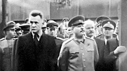  A. Kosygin (trái)-người ủng hộ sáng kiến của J.Stalin (phải) thử nghiệm áp dụng cơ chế thị trường trong quản lý kinh tế ở Liên Xô (Ảnh: TASS). 