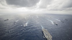 Tàu sân bay Mỹ dẫn đầu đội hình trong một cuộc tập trận hải quân với các nước đồng minh