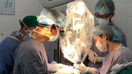 Bài học 'vàng' từ ca phẫu thuật nối ngón tay đứt rời tưởng như không thể hồi sinh