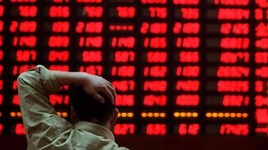 Nhà đầu tư hoảng loạn khi VN-Index “bay” 52 điểm