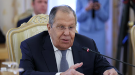 Ngoại trưởng Nga Sergei Lavrov phát biểu trong cuộc họp với người đồng cấp Kazakhstan Ermek Kosherbayev tại Moscow, Nga, ngày 22/10. Ảnh: Reuters.