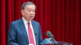 Bộ Chính trị yêu cầu khởi công các dự án giao thông, năng lượng, hạ tầng quốc gia